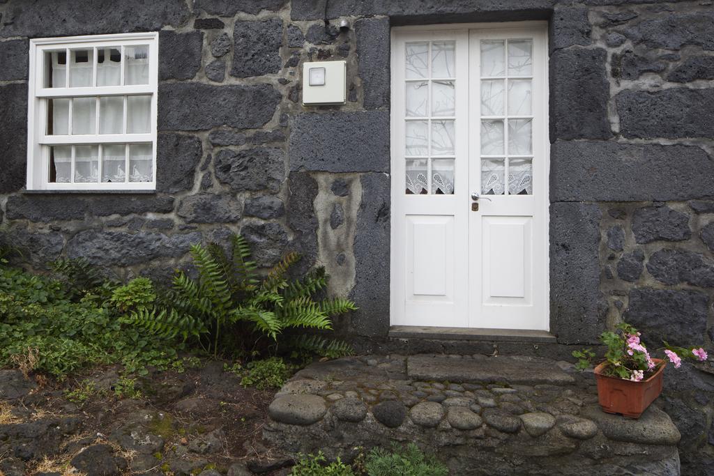 Casa Do Ze - Al Guest House Manadas Exterior photo